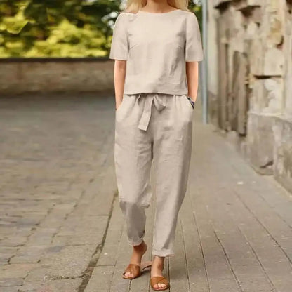Women's Loose-Fitting Set with Belt