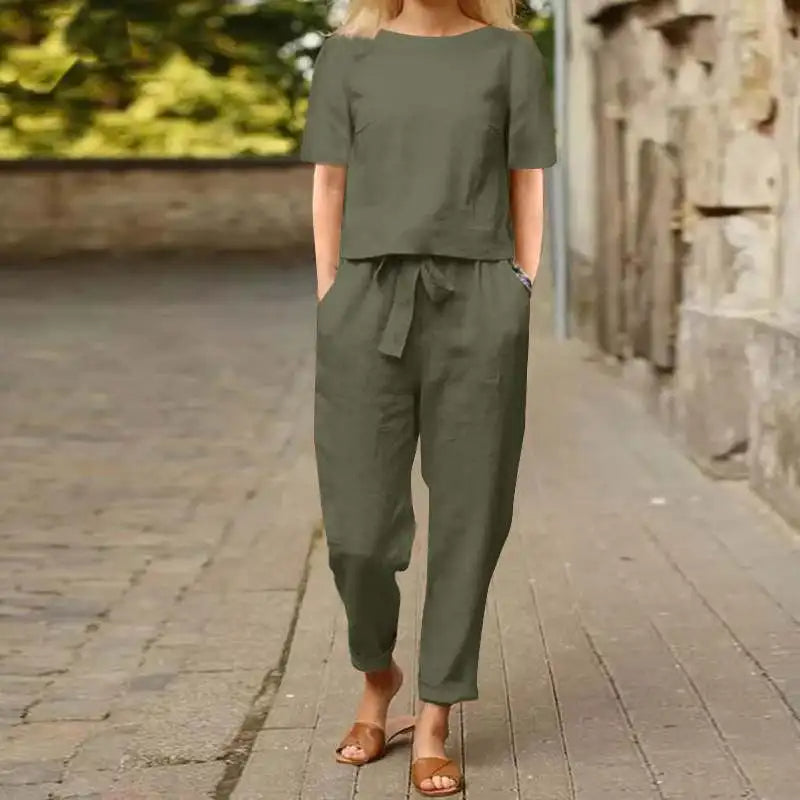 Women's Loose-Fitting Set with Belt