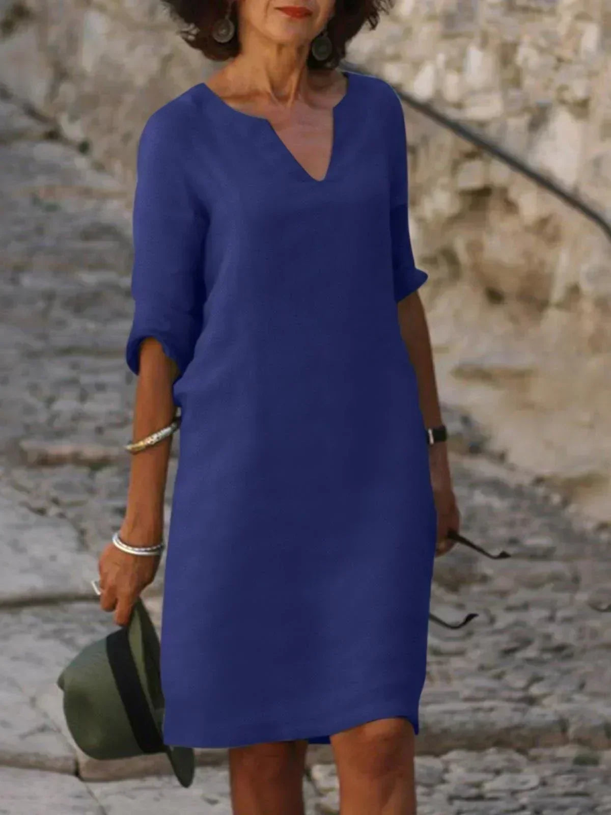 Women's Elegant Midi Dress with Neckline