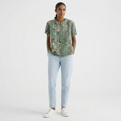Women's Blouse with Floral Collar and Short Sleeves