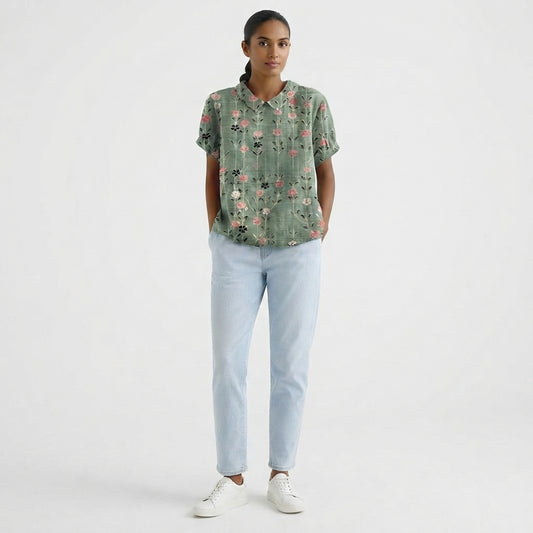 Women's Blouse with Floral Collar and Short Sleeves